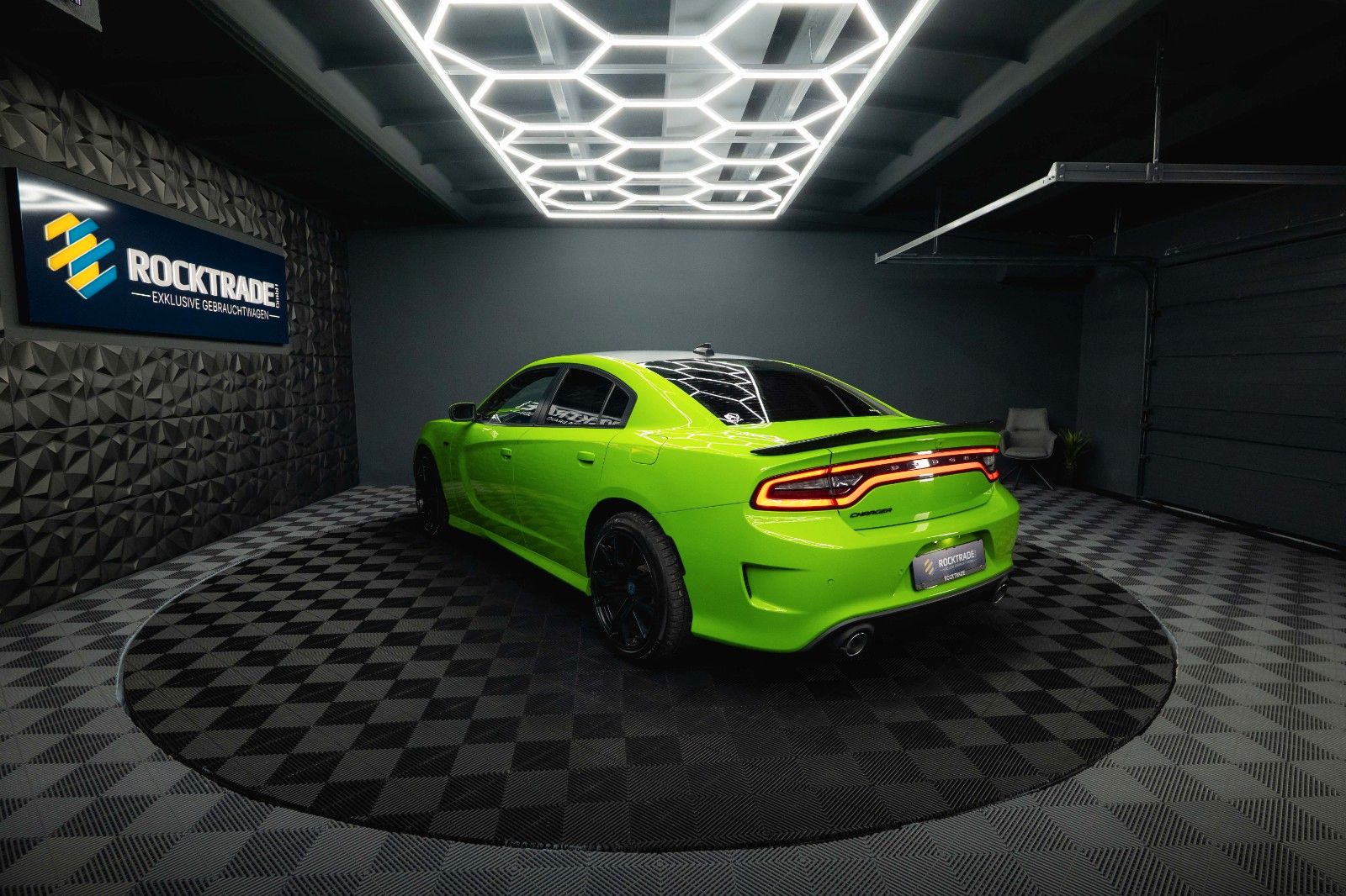 Fahrzeugabbildung Dodge Charger 5.7 V8 HEMI R/T DAYTONA Performance