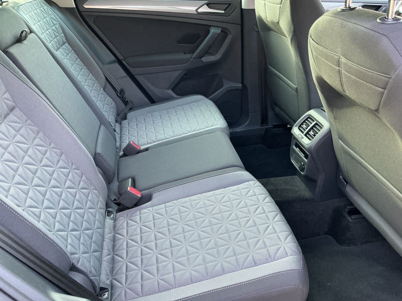 Volkswagen Tiguan - Bild 16