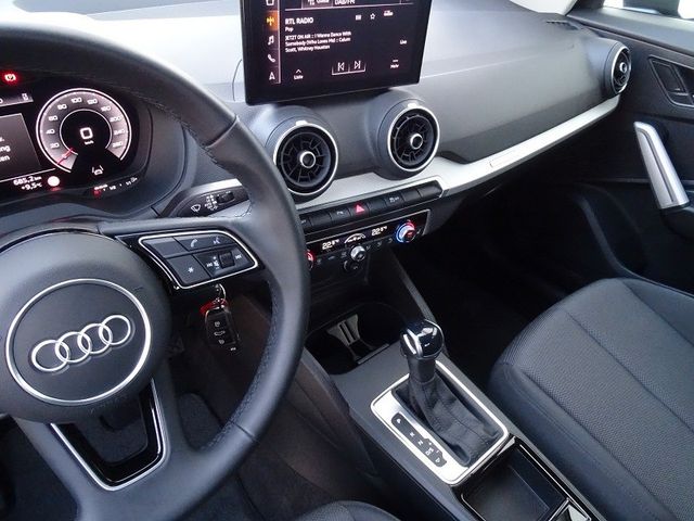 Q2 35 TFSI S-tronic advanced