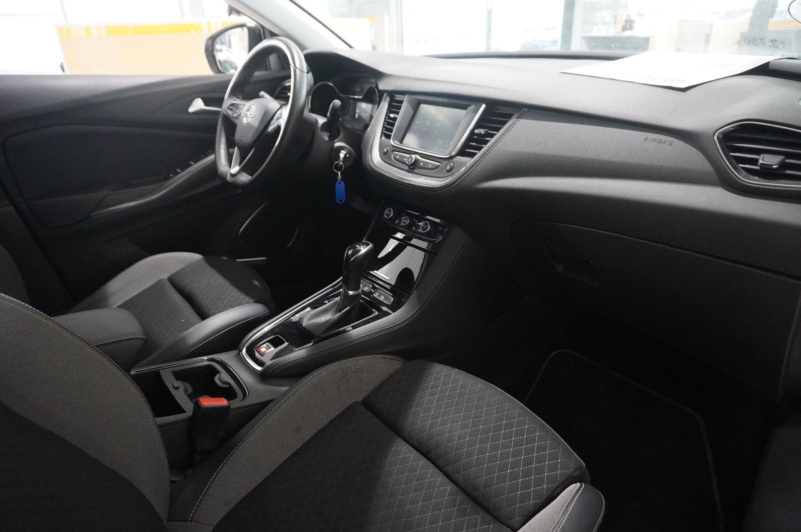 Fahrzeugabbildung Opel Grandland (X) 1.5D DESIGN  NAVI/LED/AHK/SHZ/ALU