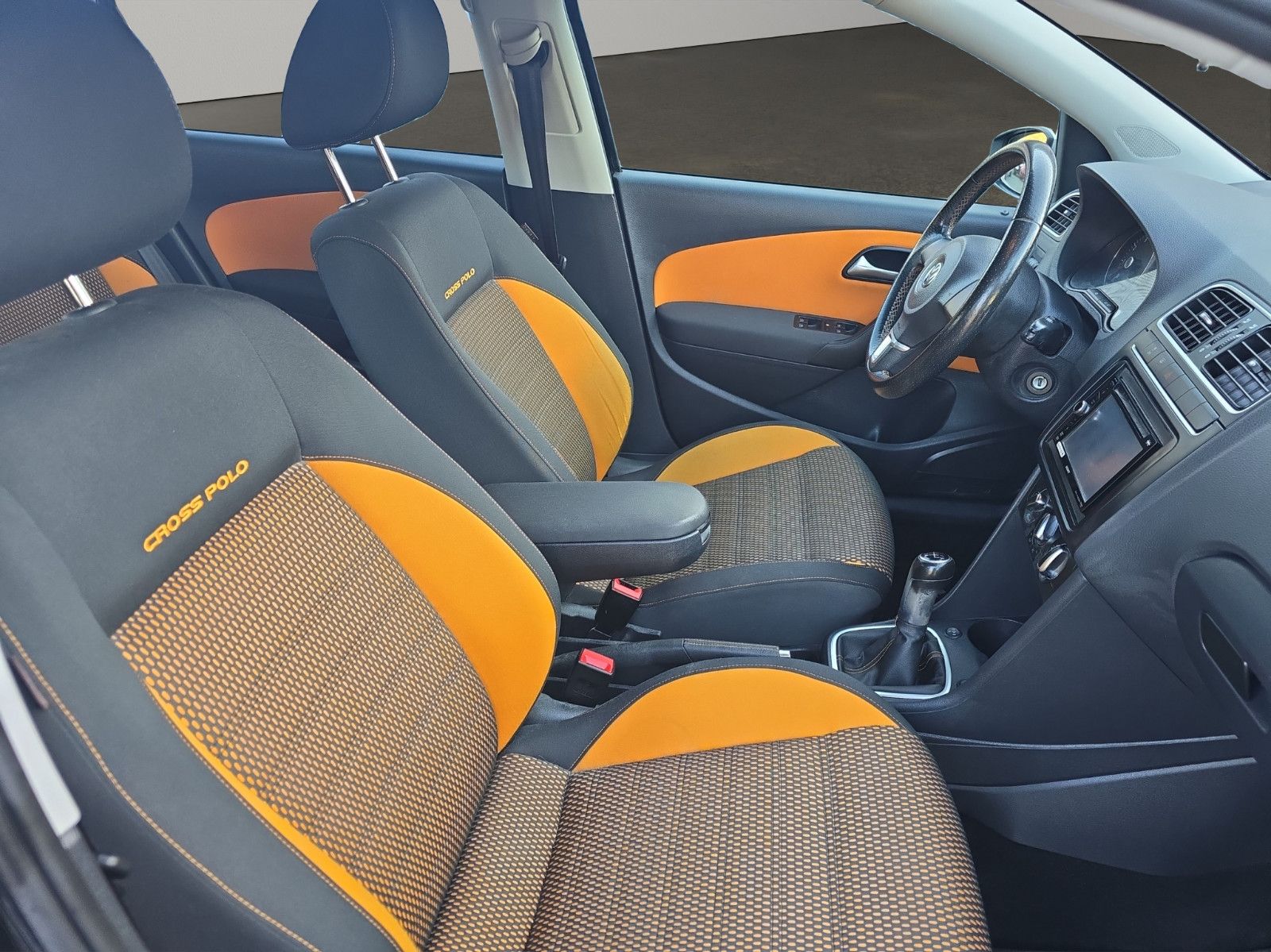 Fahrzeugabbildung Volkswagen Polo V CrossPolo