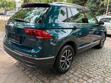Volkswagen Tiguan - 8