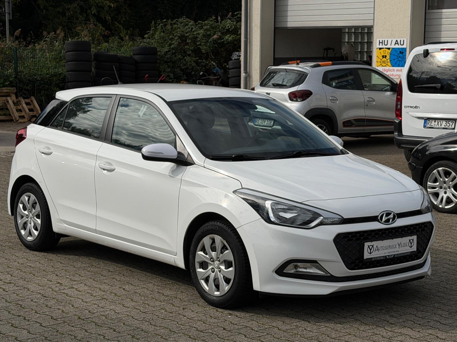 Hyundai i20 blue Classic *TÜV/SERVICE-NEU*