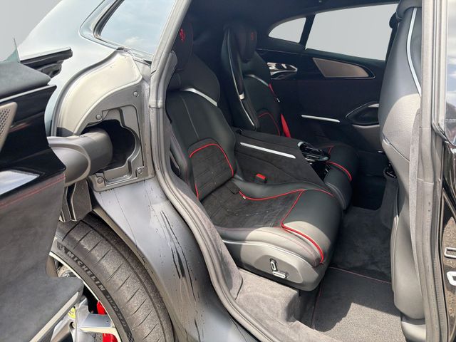 FERRARI Purosangue – Bild 11
