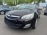 Opel Astra J Sports Tourer 150 Jahre Opel - Opel Astra mit Benzin-Antrieb: Jahre 150
