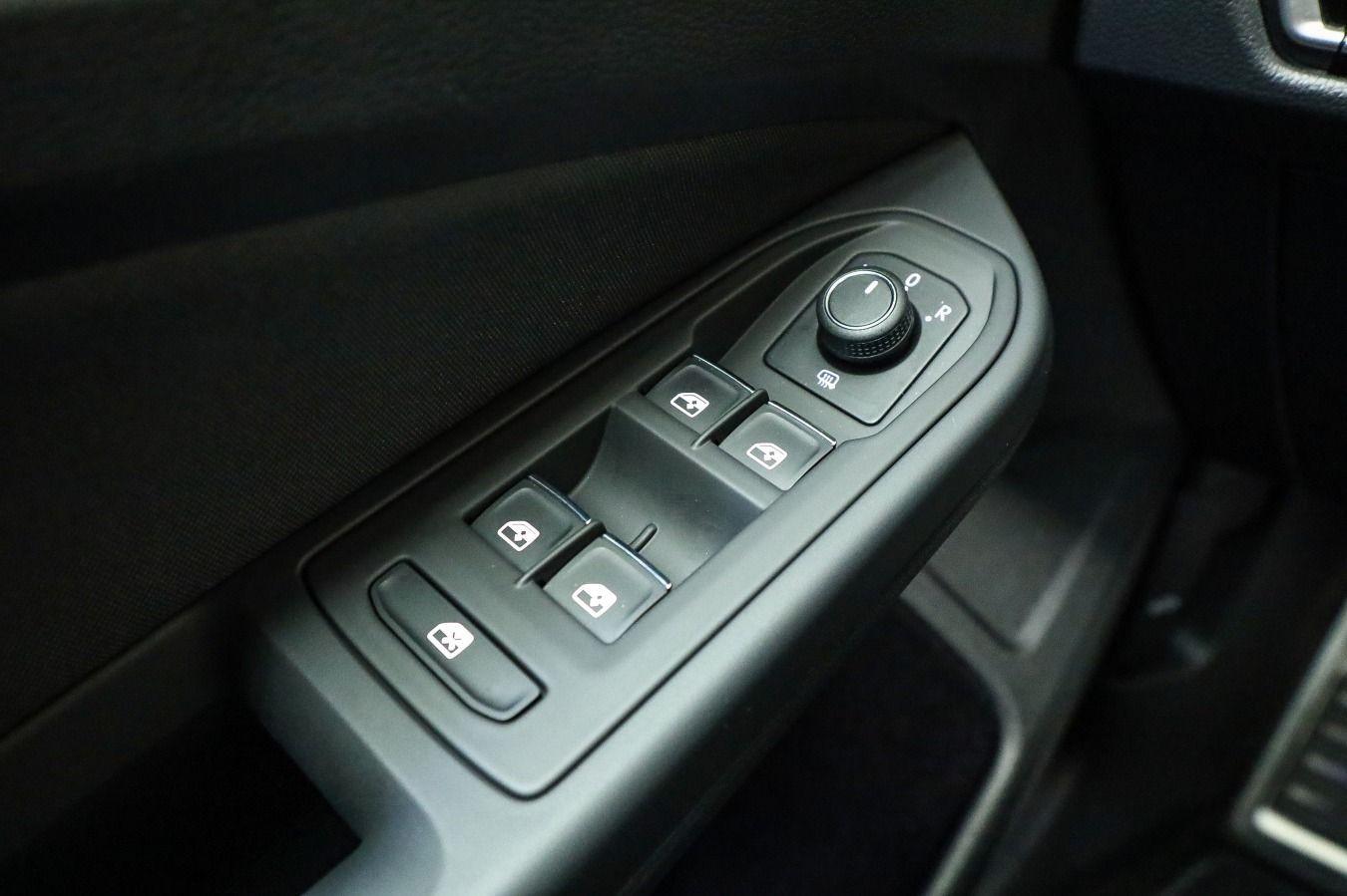 Volkswagen Golf VIII 1.5 TSI ACTIVE*IQ.LIGHT*STHZG*PDC*SHZ*, миниатюра 19