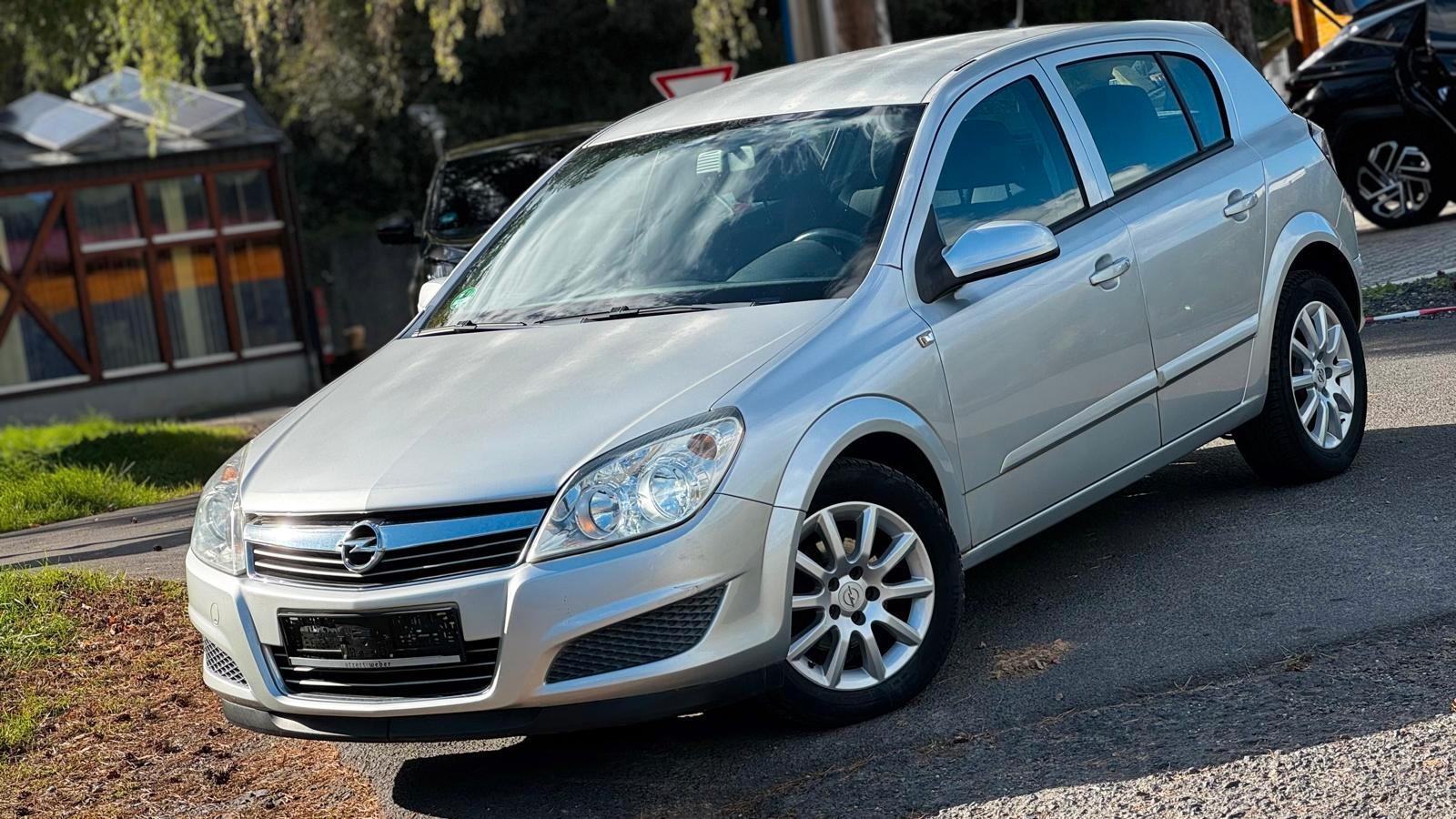 Opel Astra H Limo 1.6*II.HAND*TÜV+SERVICE NEU*