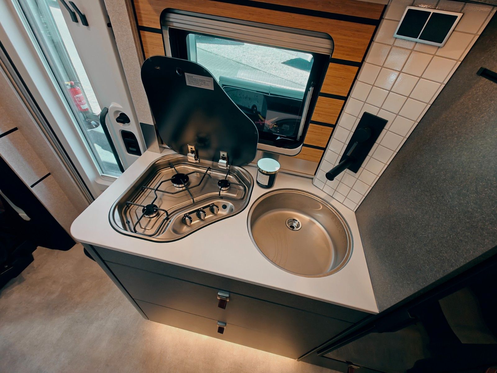 Fahrzeugabbildung HYMER / ERIBA / HYMERCAR ML - T 580 4x4² RSX PRO - PTS ACHATGRAU by palmo