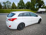 Hyundai i30 blue 1.6 GDI Trend, Sehr gepflegt & sparsam - Hyundai i30 mit Benzin-Antrieb: Kombi, 1.6