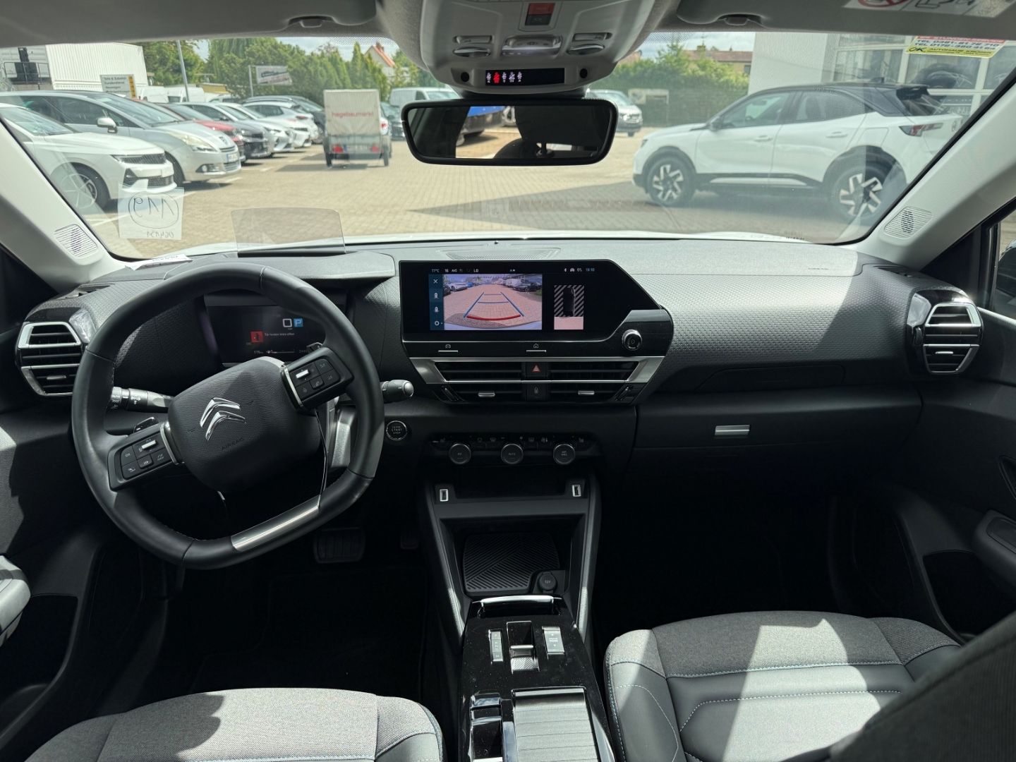 Fahrzeugabbildung Citroën C4 Shine SHZ+LHZ+Kamera+Allwetter