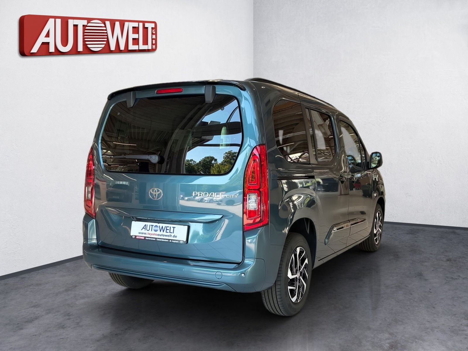 Fahrzeugabbildung Toyota Proace City Verso 1.2 L1 Teamplayer + Comfort P