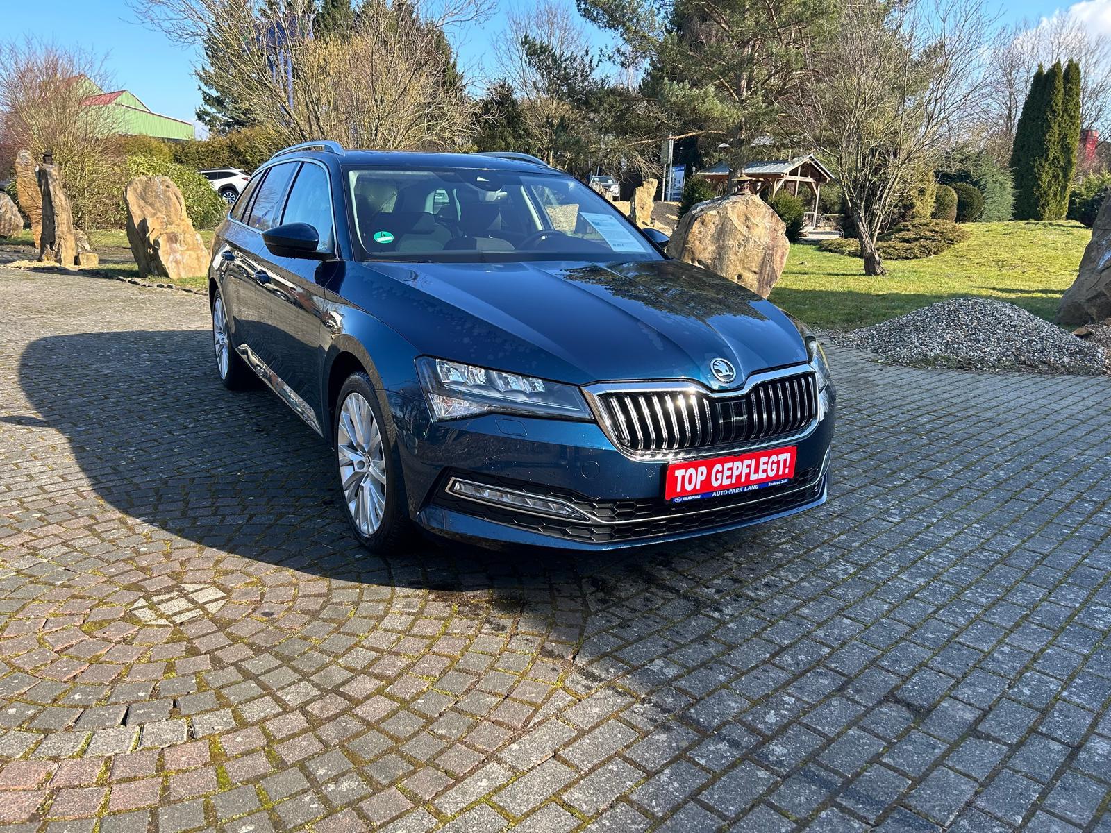 Skoda Superb Combi Style*AHK schwenkbar*Allwetter