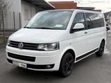 Volkswagen T5 Multivan EDITION 25 - Volkswagen T5 mit Diesel-Antrieb: 2.5
