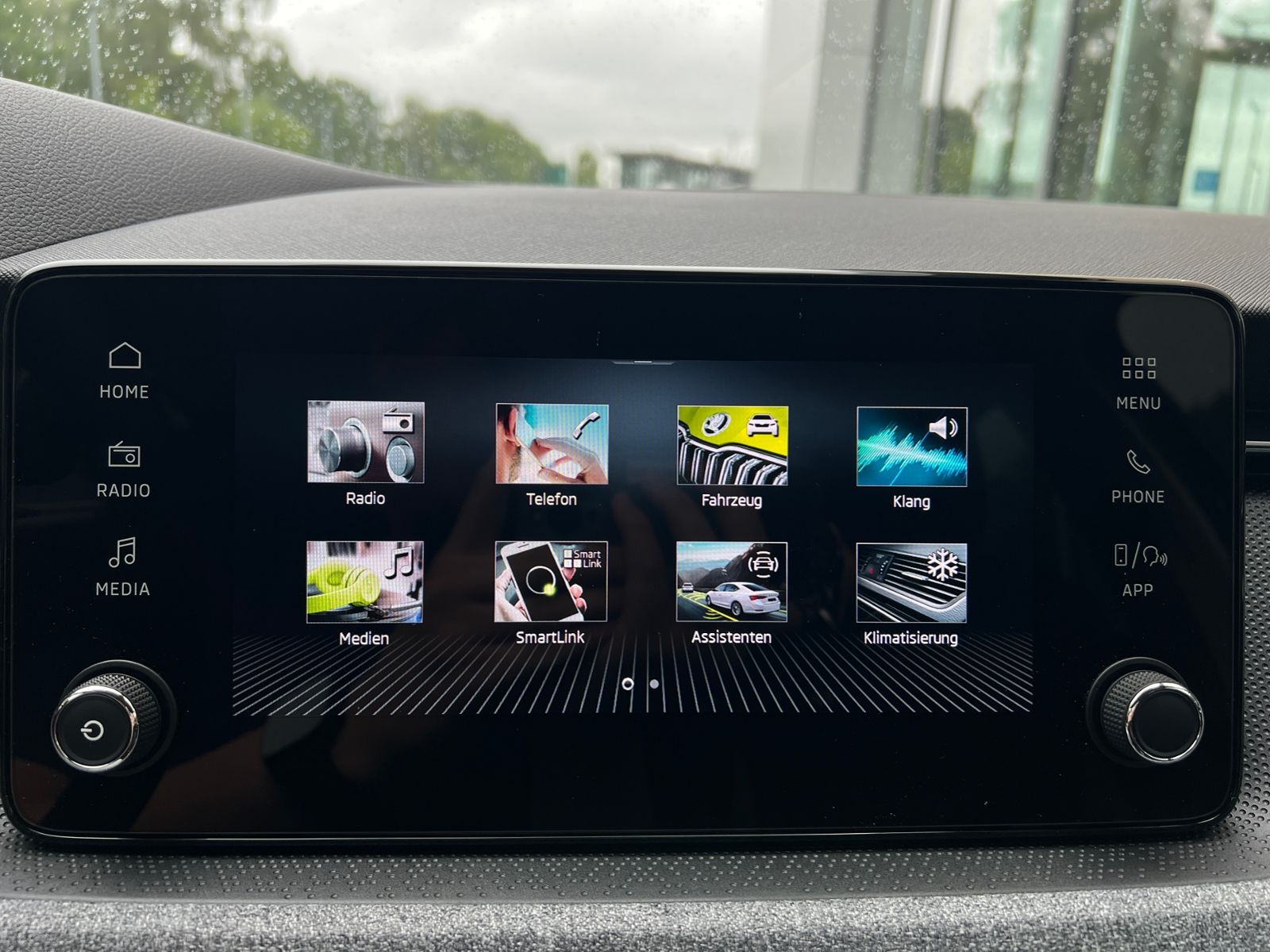 Fahrzeugabbildung SKODA Scala Selection 1.0 TSI DSG *LED, ACC, Kamera, 1