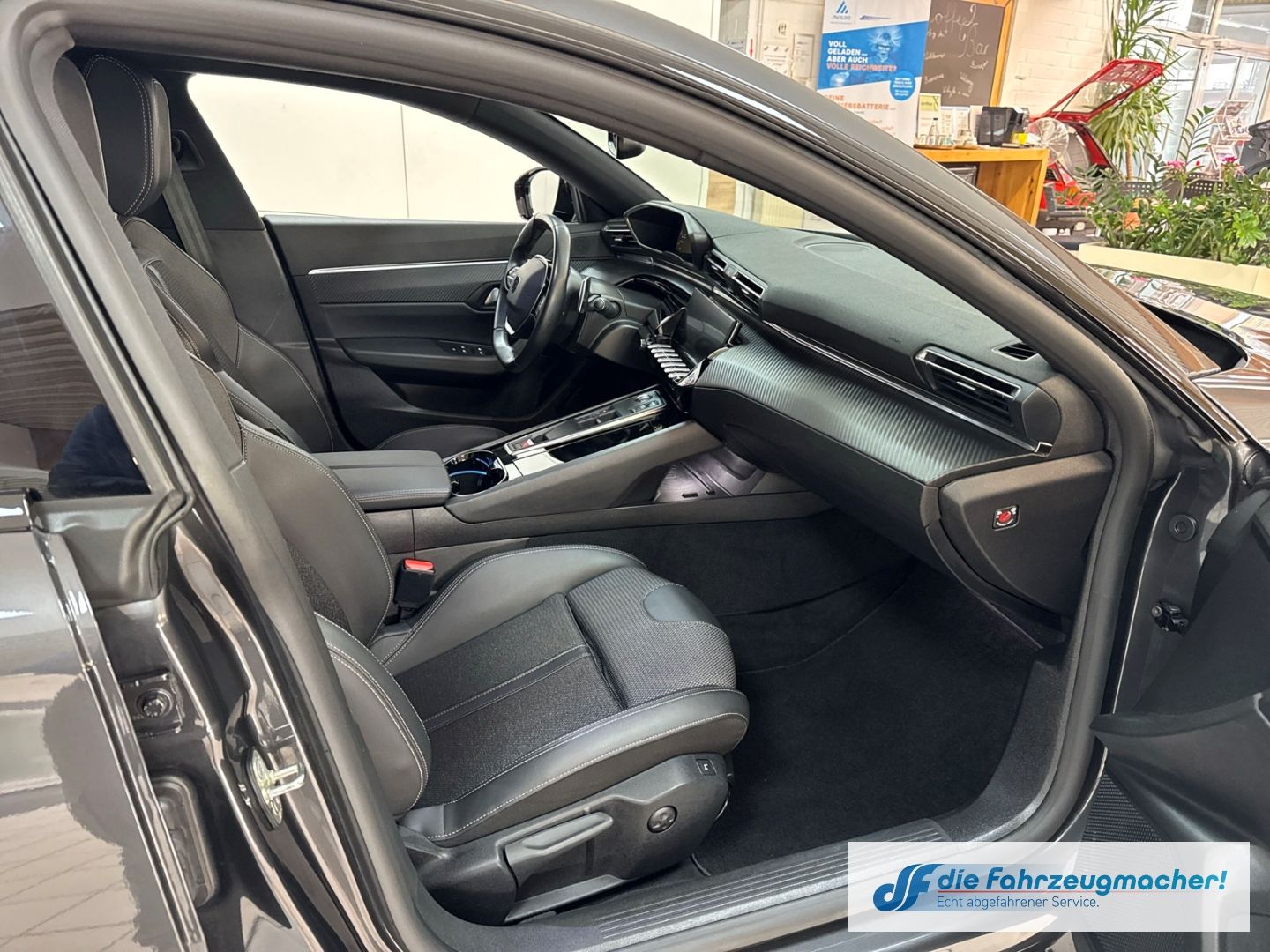 Fahrzeugabbildung Peugeot 508 SW Allure Pack Navi ACC El. Heckklappe 2-Zon