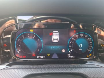 Volkswagen Golf VIII United 1.0 TSI KeyLess+LED+Navi+SHZ