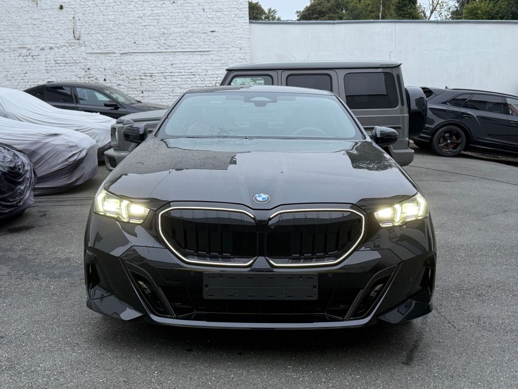 BMW 520 i * M Sport*Comfort *Innovation*Head Up*B&W