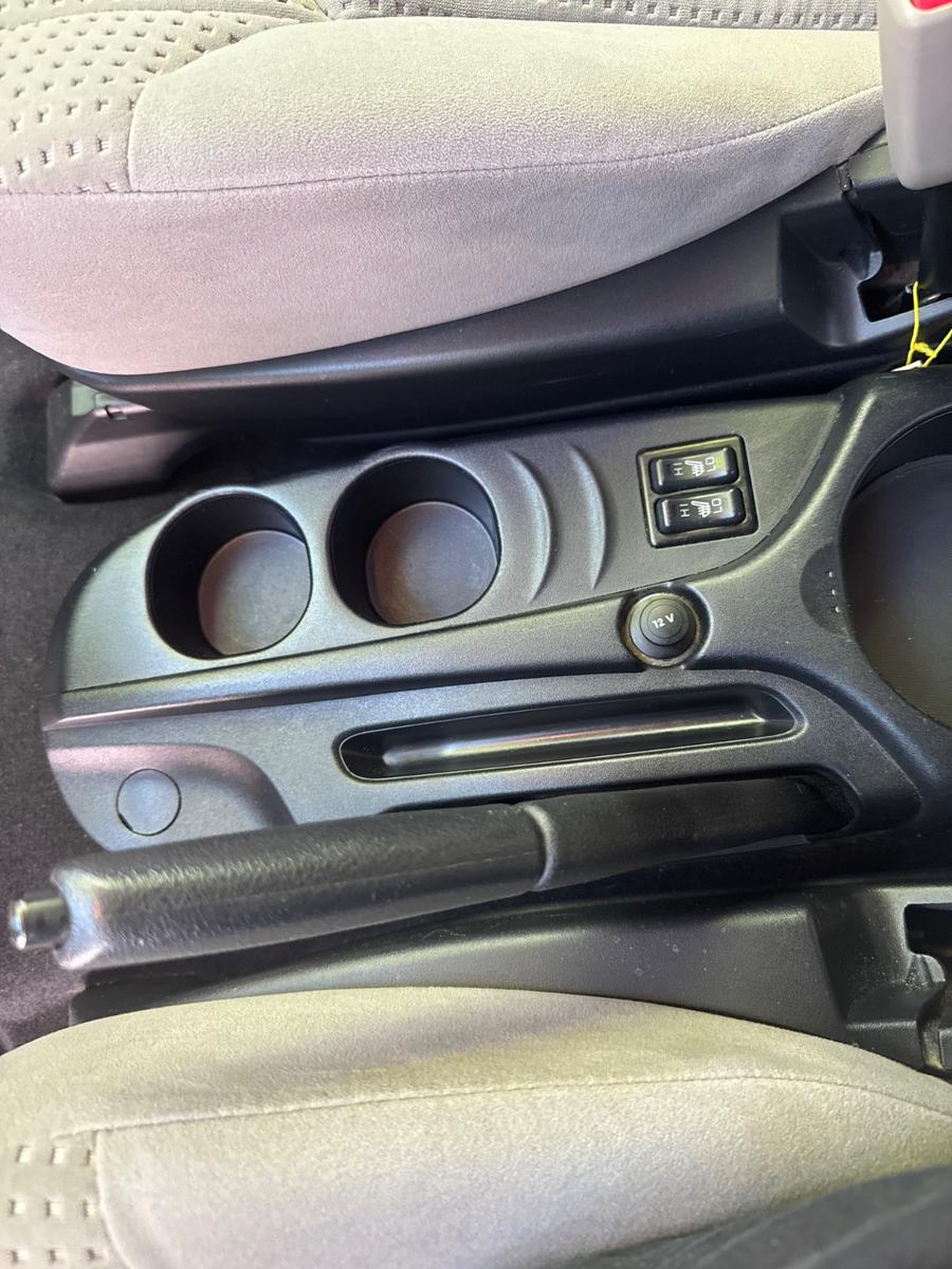 Mitsubishi Grandis 2005 — photo 13