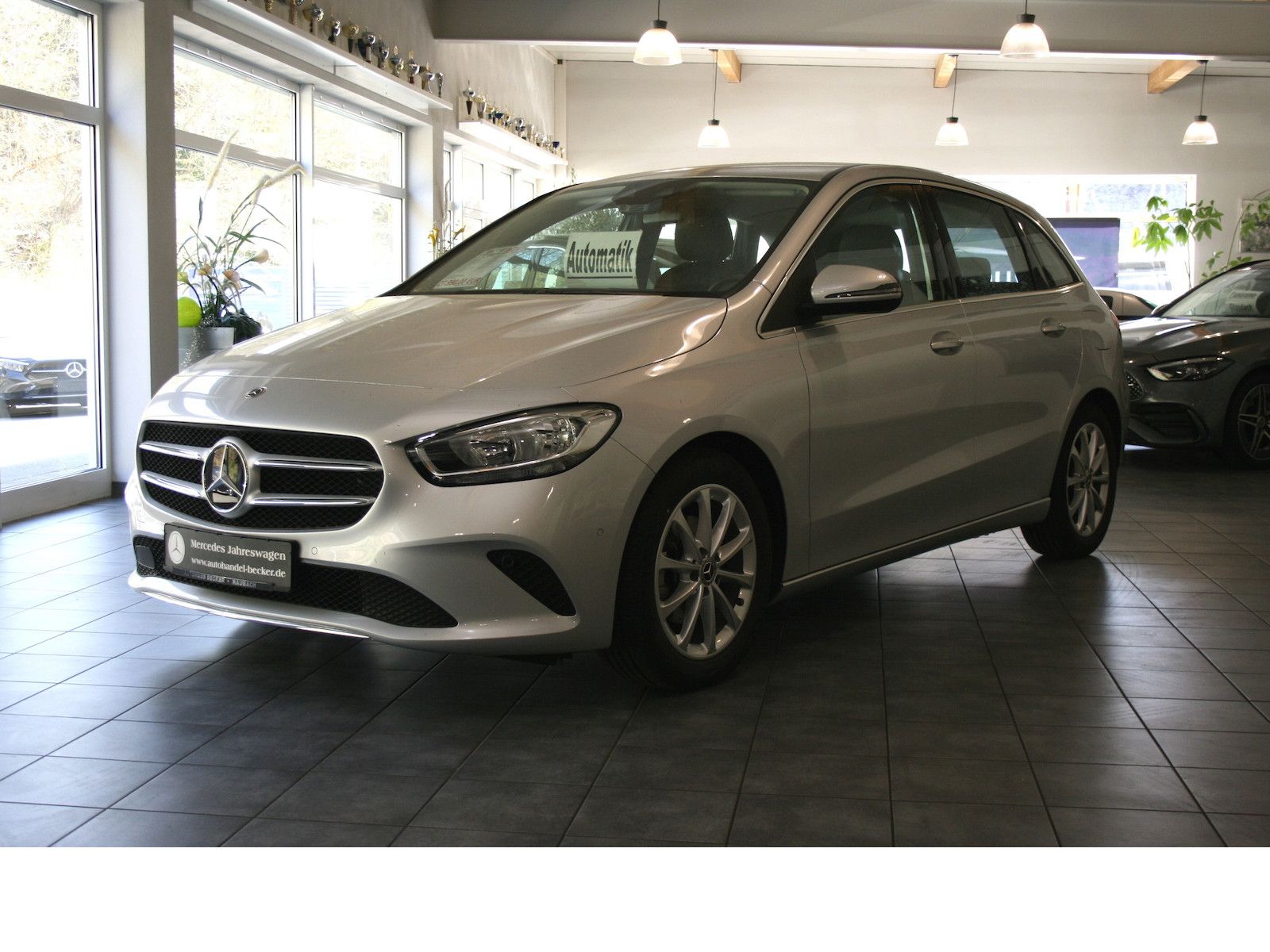 Fahrzeugabbildung Mercedes-Benz B 180 Progressive Automatik *MBUX High-End-Paket
