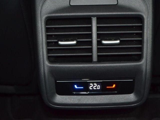 Passat Variant 2.0 TDI DSG Elegance IQ.DRIVE/AHK