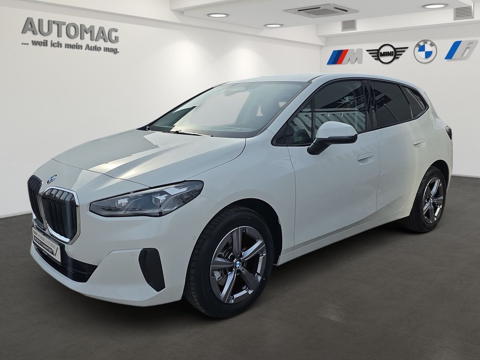 BMW 220 Active Tourer - Bild 1