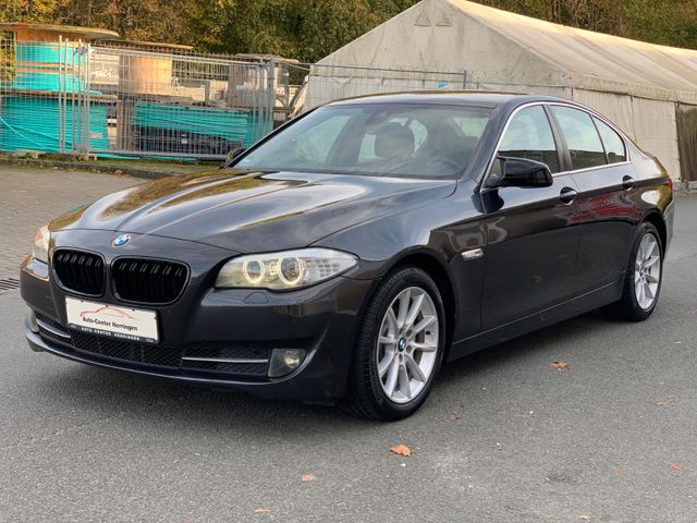 BMW 520d Sportsitze/Bi-Xenon/Navi/Tüv Neu/LED/PDC