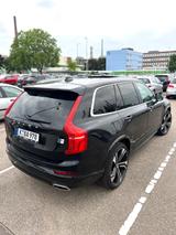 Volvo XC90 B5 D AWD Geartronic R-Design HeadUp Pano Vo - Volvo XC90 Gebrauchtwagen in Köln