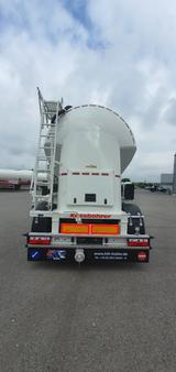 Kässbohrer Silo liegend SSL 35m³, 38m³,40m³ - Kässbohrer LKWs