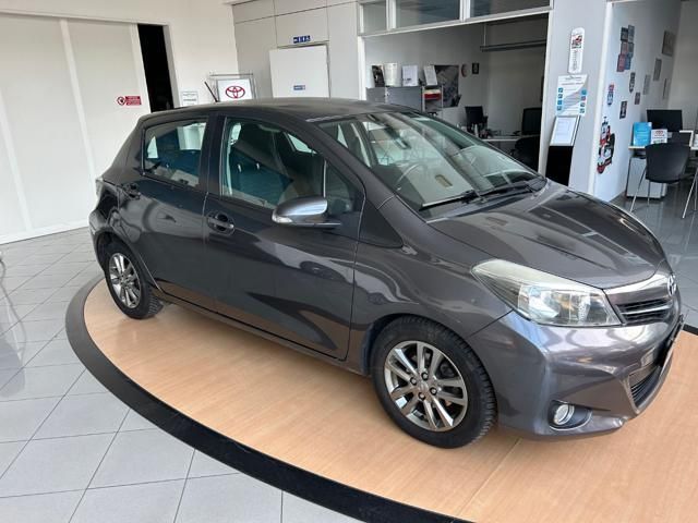 Toyota TOYOTA Yaris 1.4 D-4D 5 porte Lounge