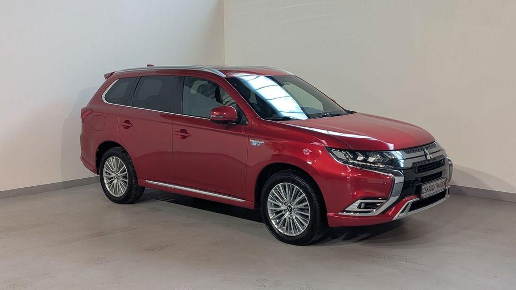 Mitsubishi Outlander 2.4'Plug-In Hybrid' 4WD + Leder +