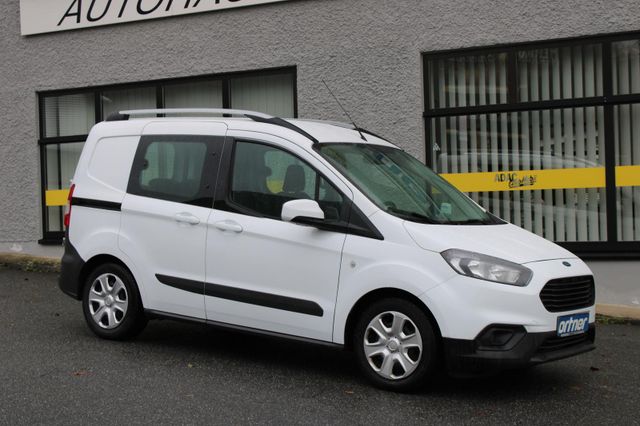 Ford Transit Courier Kombi 5 Sitze *AHK*