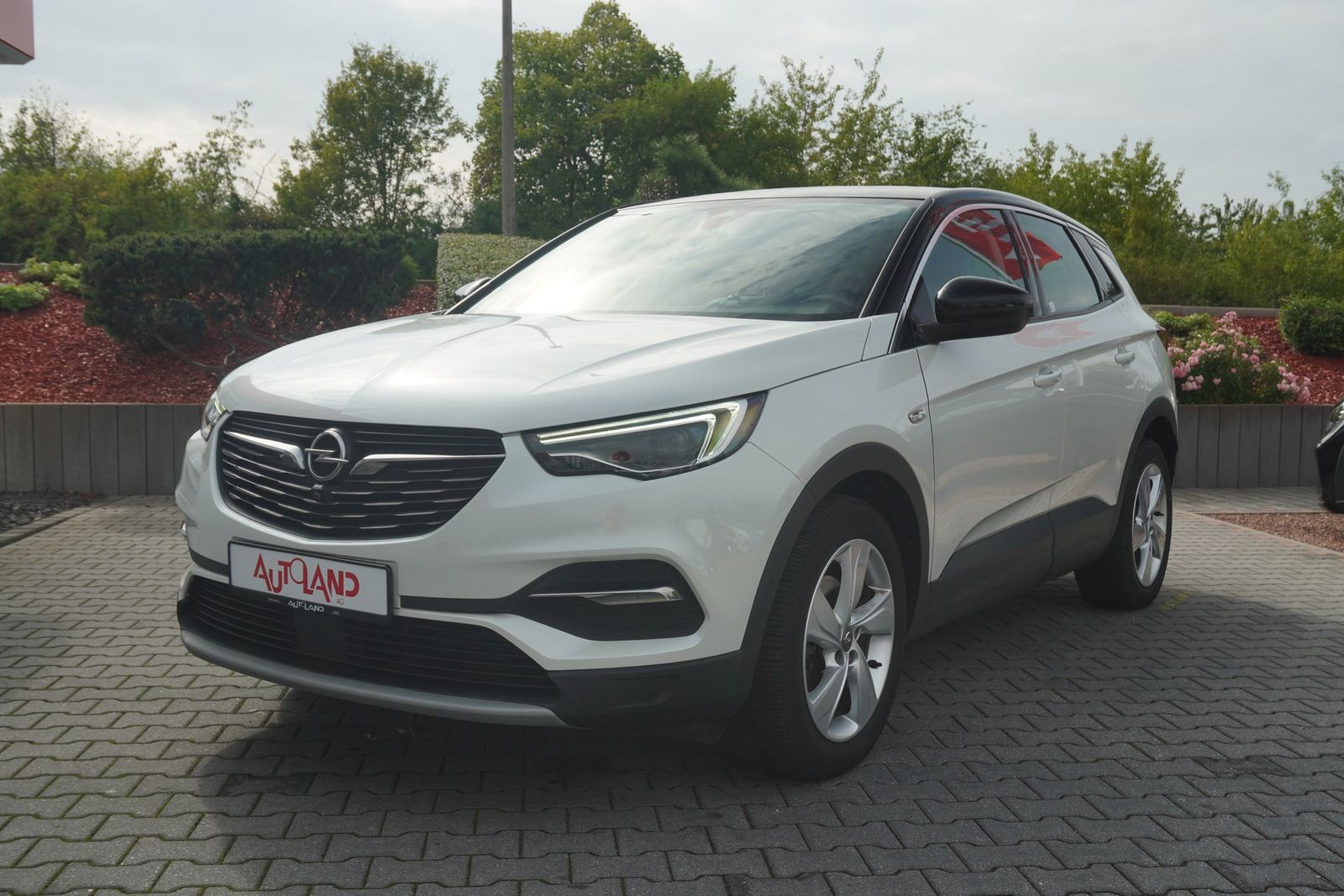 Opel Grandland 1.2 Turbo INNOVATION LED Navi 360° AHK imagem 2