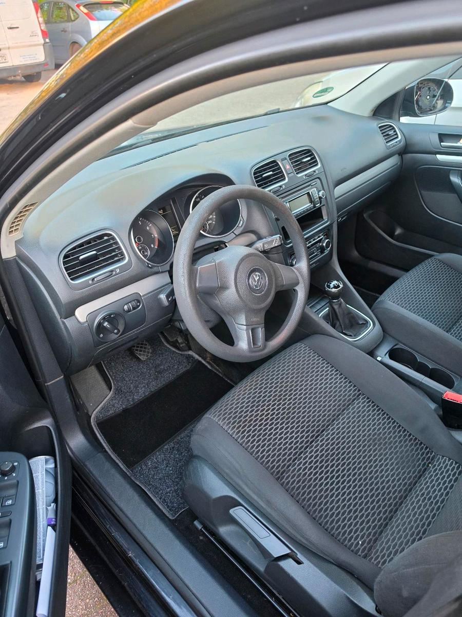 Volkswagen Golf 2010 — photo 8