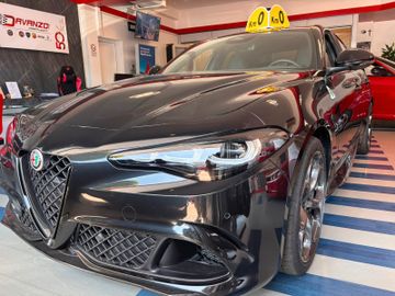 Alfa Romeo Giulia 2.9 V6 Bi-Turbo 382 kW AT8 Quadrifogl...