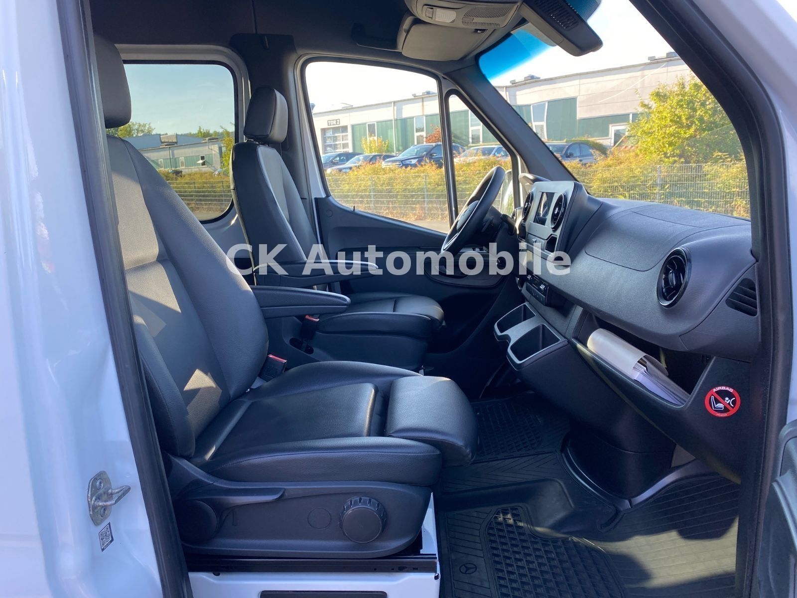 Fahrzeugabbildung Mercedes-Benz Sprinter III Kasten 316 RWD Mixto Autom./5 Sitze