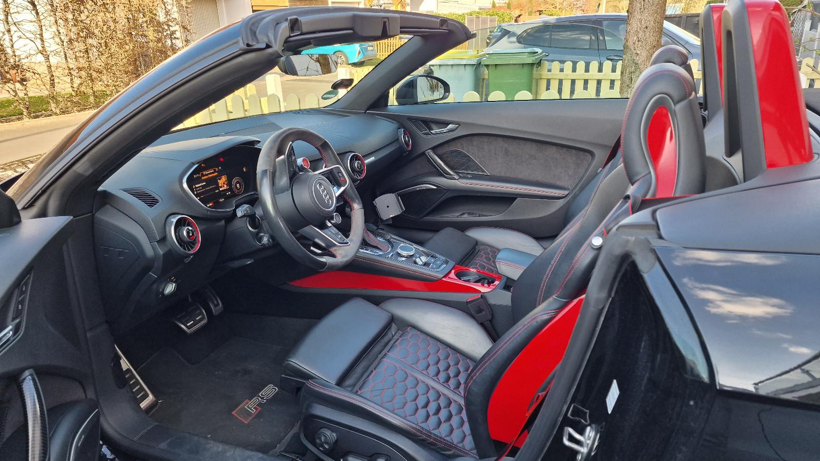 Audi AUDI TT RS 2.5 TFSI QUATTRO Vollausstattung 