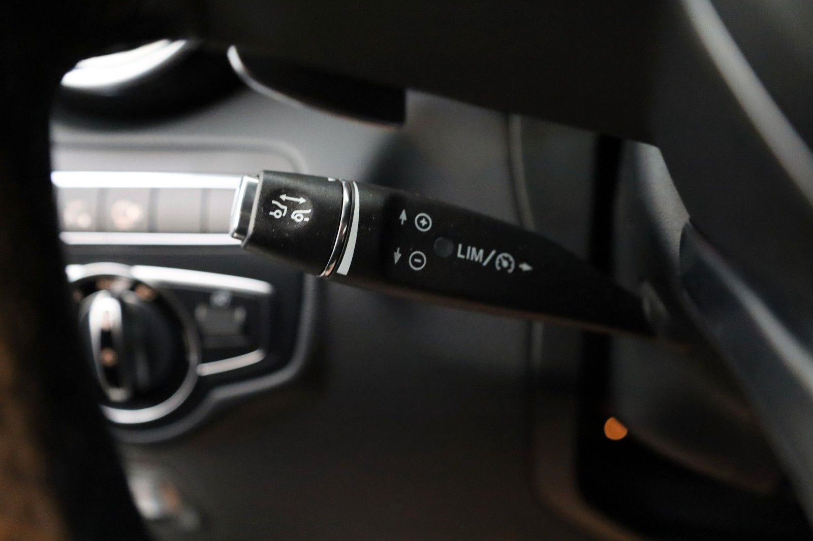 Fahrzeugabbildung Mercedes-Benz GLC 250 Coupe 4M AMG-Line Int. T.Leder,Navi,360°