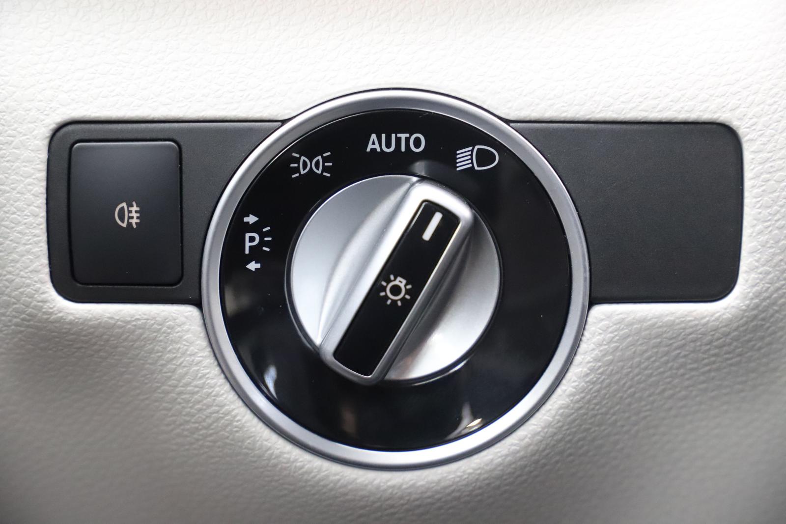 Mercedes-Benz B 200 156PS 7G Memory Leder RCAM AHK ACC