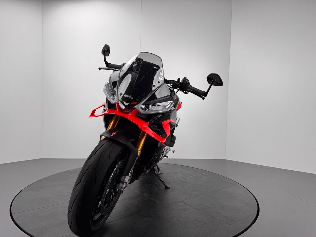 Fahrzeugabbildung Aprilia TUONO V4 FACTORY *1. HAND *NEUWERTIG