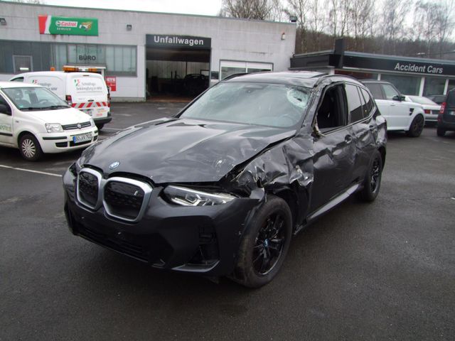 BMW iX3 Baureihe iX3 M Sport Paket