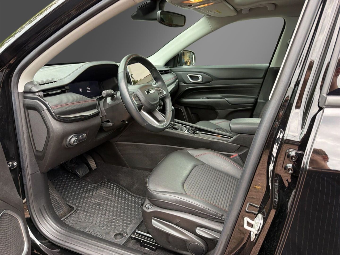 Fahrzeugabbildung Jeep Compass e-Hybrid High Altitude Solid Black