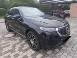 Mercedes-Benz EQC 400 4Matic Pano Sitzlüftung Burmester AMGHuD - Mercedes-Benz EQC aus 2020