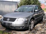 Volkswagen vw passat limousine V6 diesel - Volkswagen Passat aus 2004 mit Diesel-Antrieb