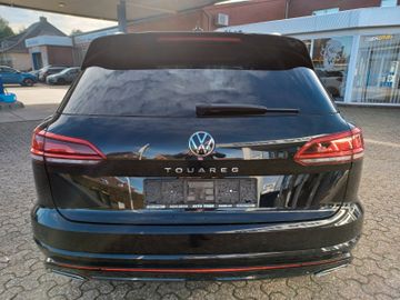 Fahrzeugabbildung Volkswagen Touareg 3.0 TDI Tiptr. Elegance R-Line/AHK/eHeck