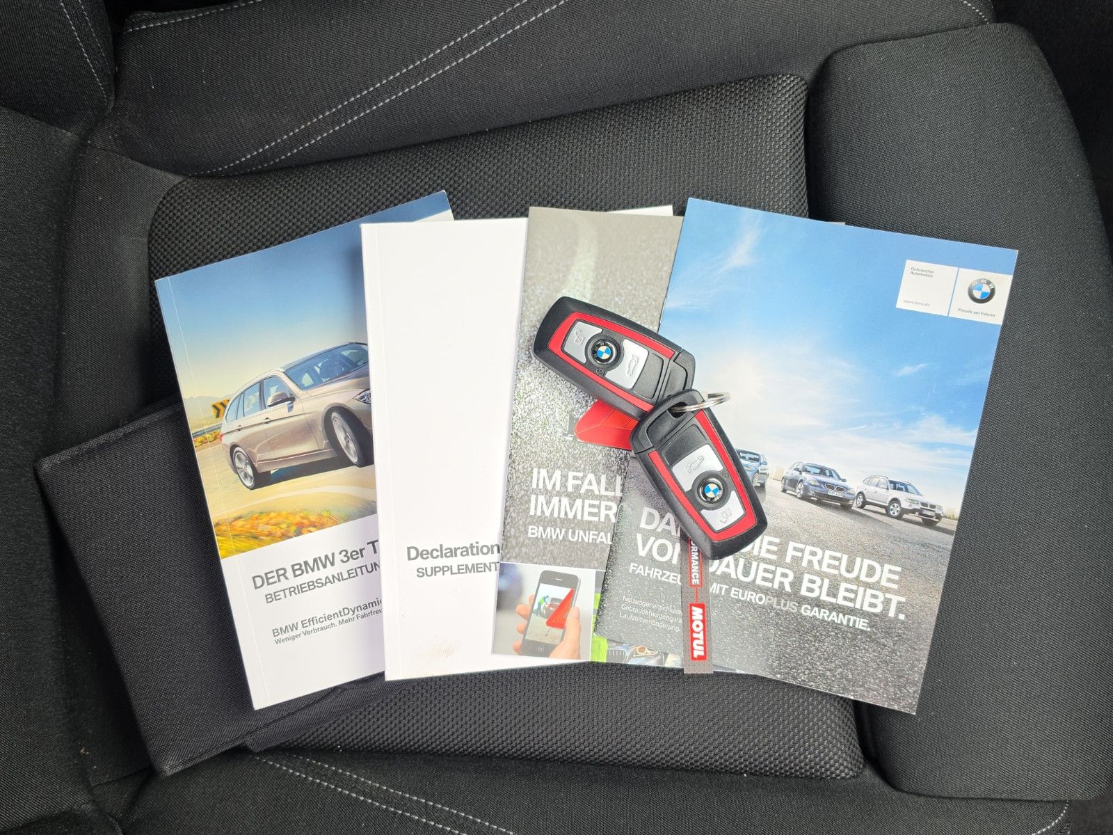 Fahrzeugabbildung BMW 3 Touring 318 d Sport Line Navi Led Scheinwerfer