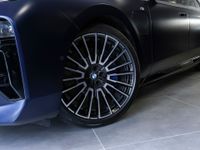 BMW 750 - Vorschau Bild 6