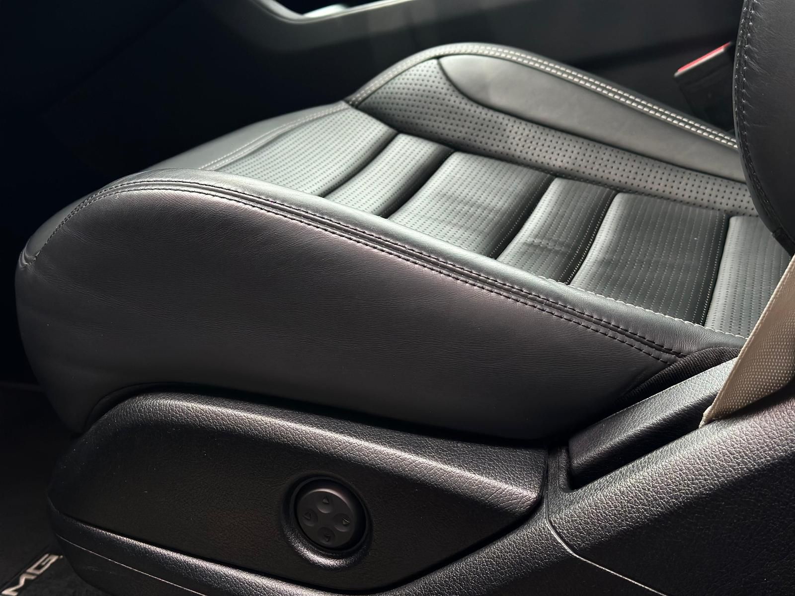 MERCEDES-BENZ GLE63S AMG 4M ALLBLACK NIGHT VOLLAUSSTATTUNG#AHK - Image 19