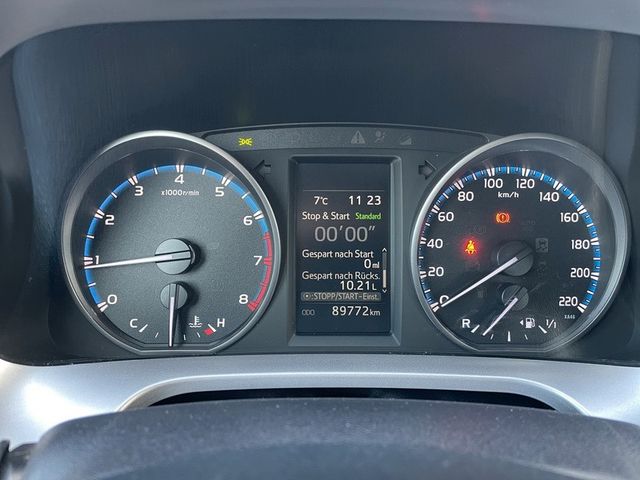 Toyota RAV4 2.0 4x4 *ALU*AHK*CAM*TEL*USB*KLIMA*ZV*