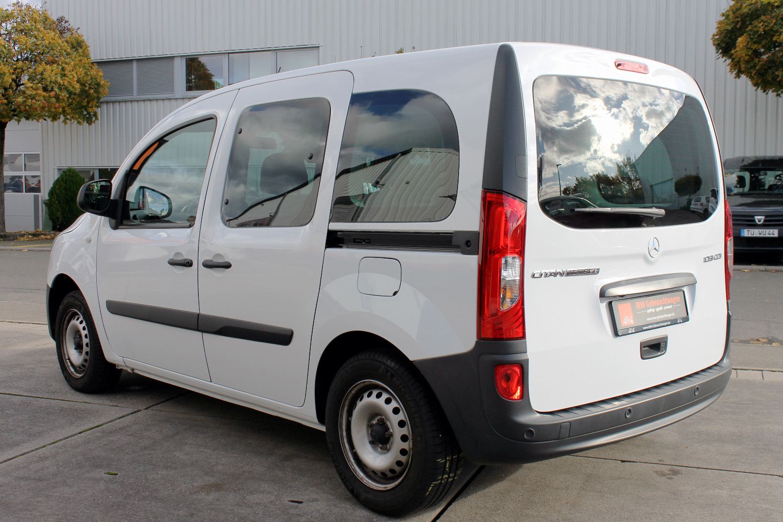 Fahrzeugabbildung Mercedes-Benz Citan Kombi 109 CDI lang Kamera Temp. PDC SHZ BT