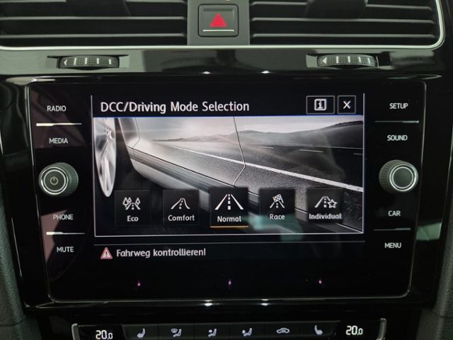 Golf VII R 2.0 TSI 4MOT LED DCC 8FACH